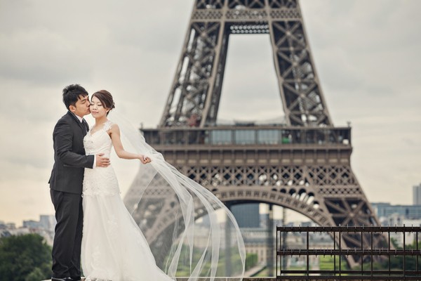Audrey & Steve 的巴黎浪漫婚紗之旅 (Paul Kong 拍攝)
