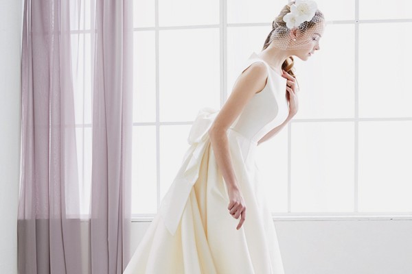 挺出時尚女王風範! 20 件超有型修身婚紗 – 架構型禮服霸氣回歸!