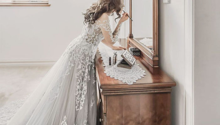 用細節描繪出禮服的美 – 34件經典手工刺繡婚紗